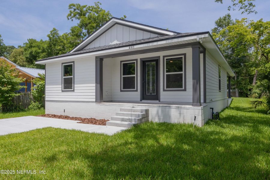 Front exterior of a new home in , St. Augustine, FL, highlighting curb appeal (Image 21).