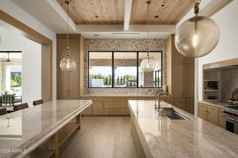 7031 E Paradise Drive-20