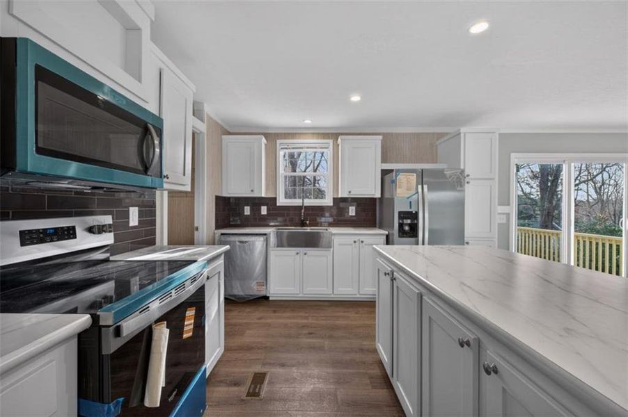 Furnished interior view inside a new home in , Loganville (Image 9).