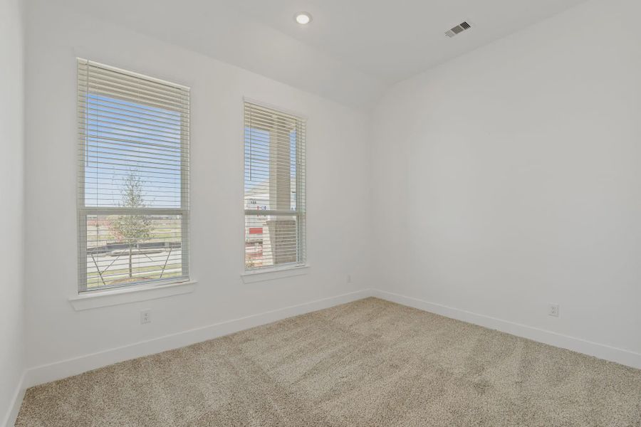 Representative unfurnished interior of a home built from the Brentwood by Chesmar Homes in Riceland, Marion (Image 16).