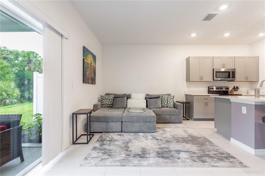 Furnished interior view inside a new home in , Sarasota (Image 13).