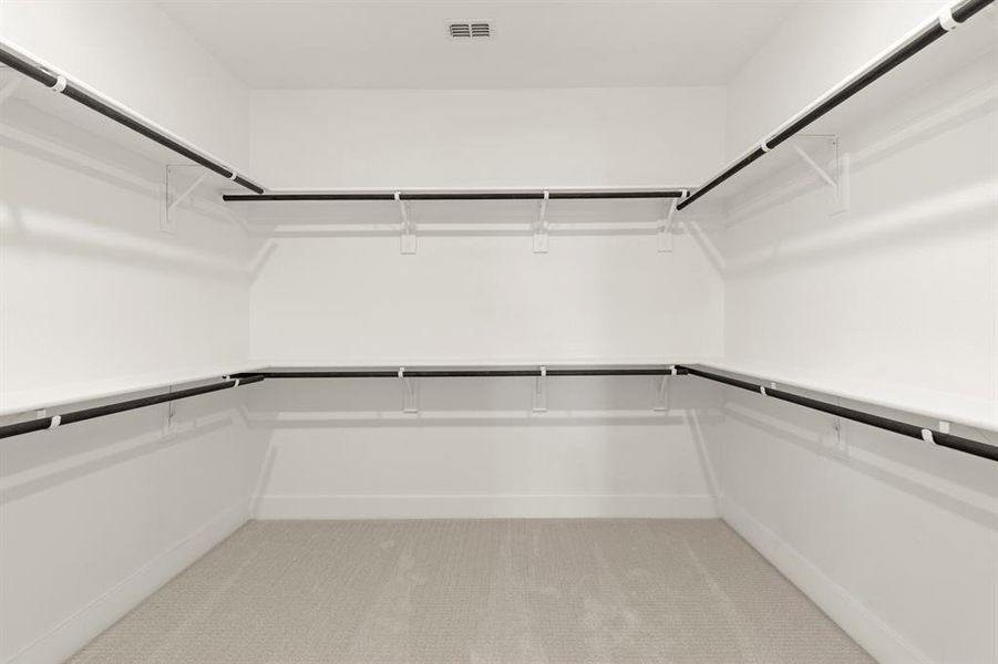 21. 6401 Tahoe - Closet 21. 6401 Tahoe - Closet