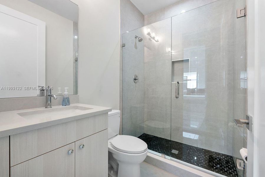 Additional Upstairs Bath