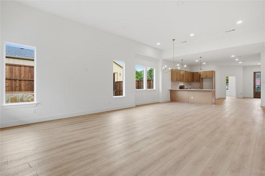 Spacious, unfurnished interior of a new home in , Dallas (Image 15).