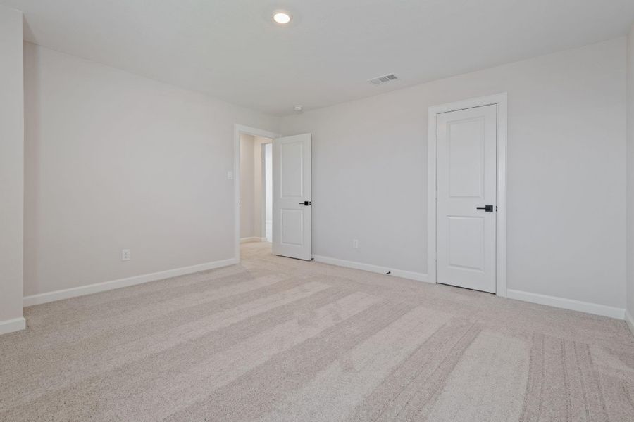 Spacious, unfurnished interior of a new home in Emberly, Beasley (Image 13).