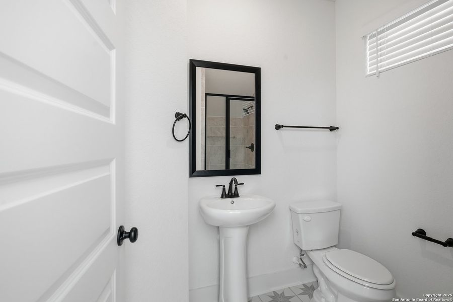 Furnished interior view inside a new home in Stillwater Ranch, San Antonio (Image 16). Furnished interior view inside a new home in Stillwater Ranch, San Antonio (Image 16).