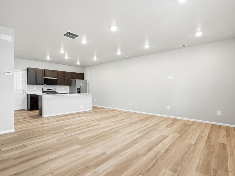 Spacious, unfurnished interior of a new home in Skyview at High Point, Aurora (Image 9). Spacious, unfurnished interior of a new home in Skyview at High Point, Aurora (Image 9).