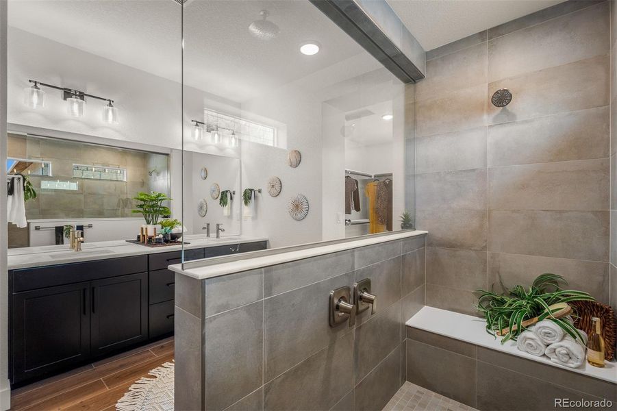 Furnished interior view inside a new home in Cloverleaf – Mountainview Collection, Monument (Image 29). Furnished interior view inside a new home in Cloverleaf – Mountainview Collection, Monument (Image 29).