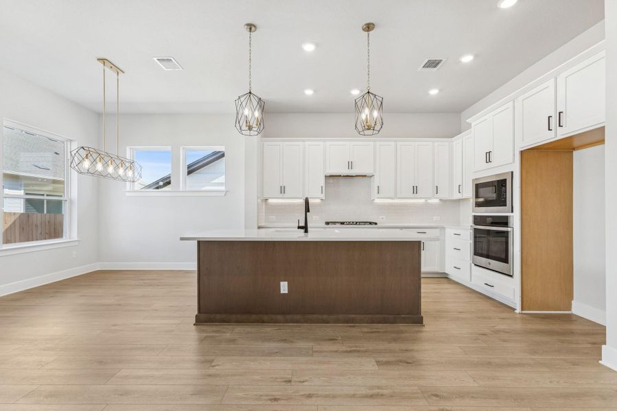 Kitchen - Dining Area