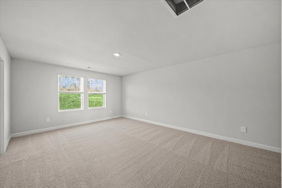 Spacious, unfurnished interior of a new home in Brayfield Manor - Signature Collection, Wellford (Image 19).