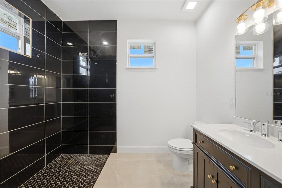 Furnished interior view inside a new home in , Port Charlotte (Image 9).
