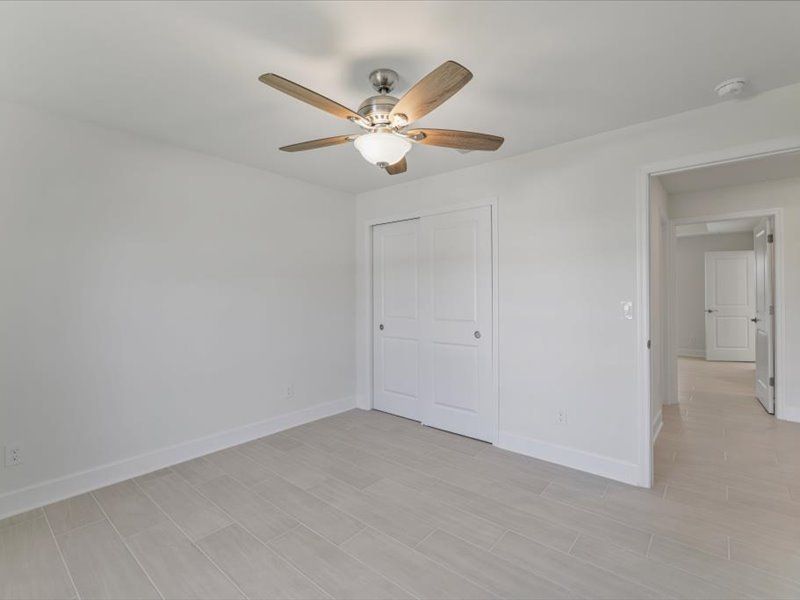 Representative unfurnished interior of a home built from the The Paradise Cove II by Sunlife Homes LLC in Cape Coral, Cape Coral (Image 22).