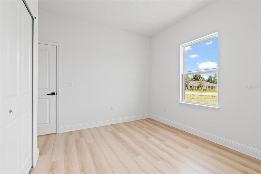 Spacious, unfurnished interior of a new home in , Ocala (Image 19).