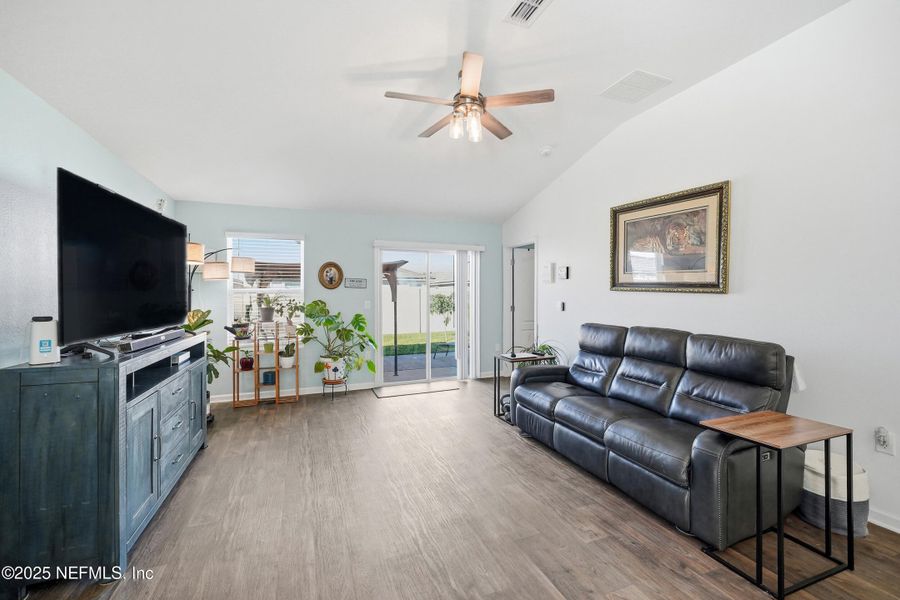 Furnished interior view inside a new home in The Arbors, Jacksonville (Image 7). Furnished interior view inside a new home in The Arbors, Jacksonville (Image 7).