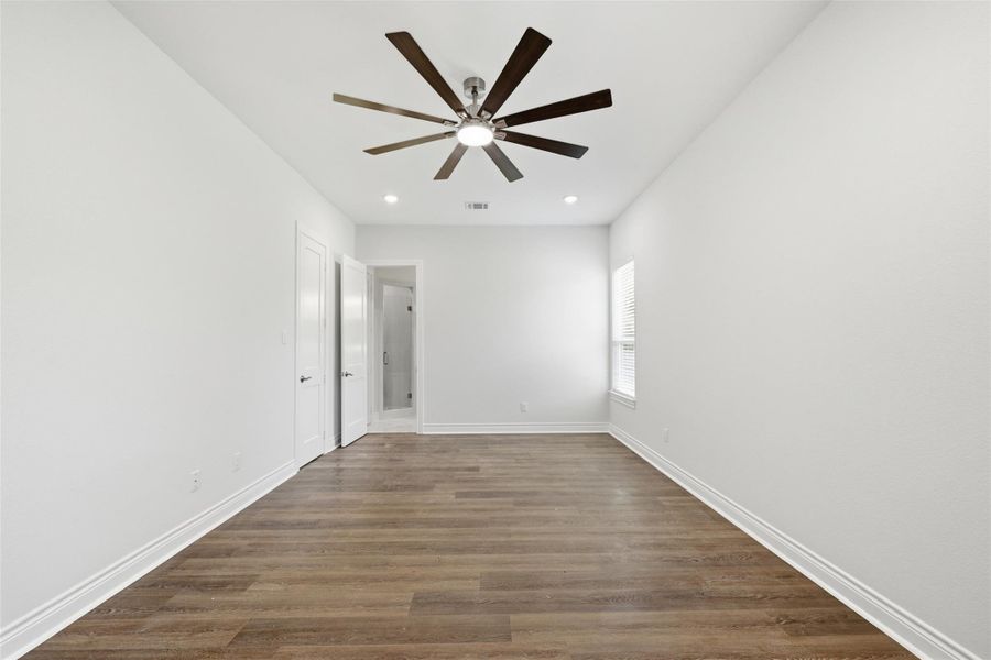 Downstairs-Primary bedroom