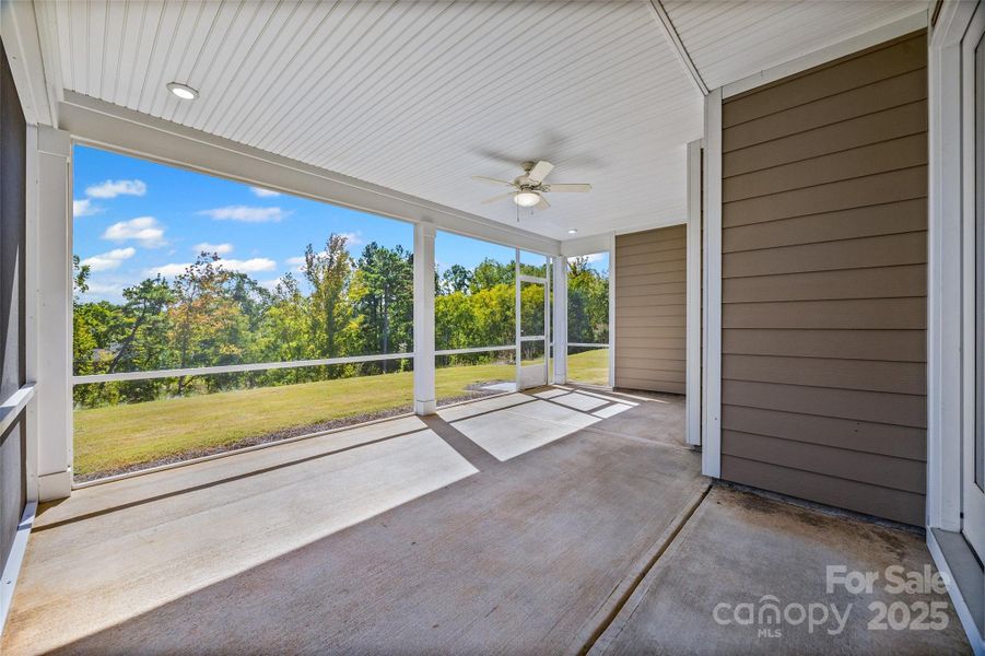 Exterior details and patio area of a home in Handsmill on Lake Wylie, York (Image 25).