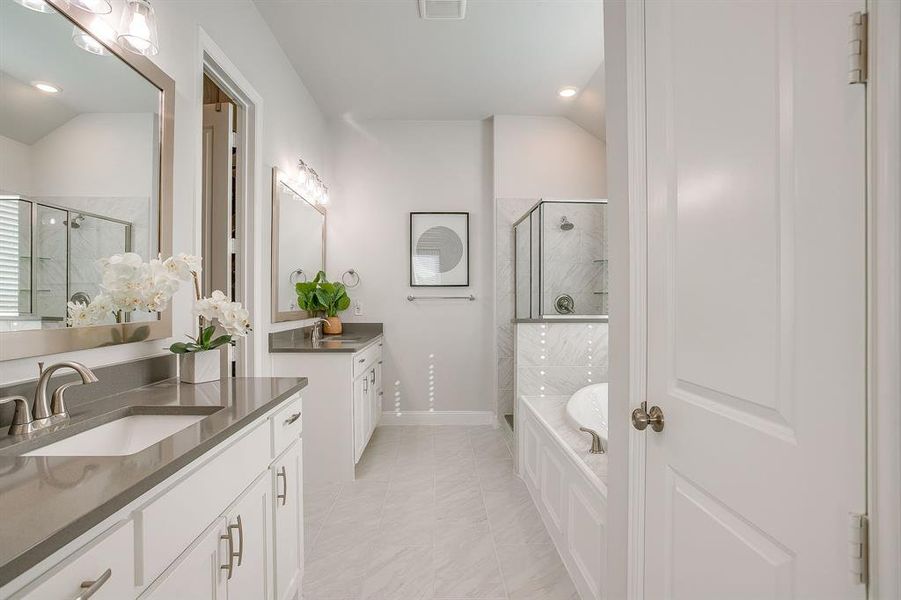 Furnished interior view inside a new home in M3 Ranch 60s, Mansfield (Image 26).