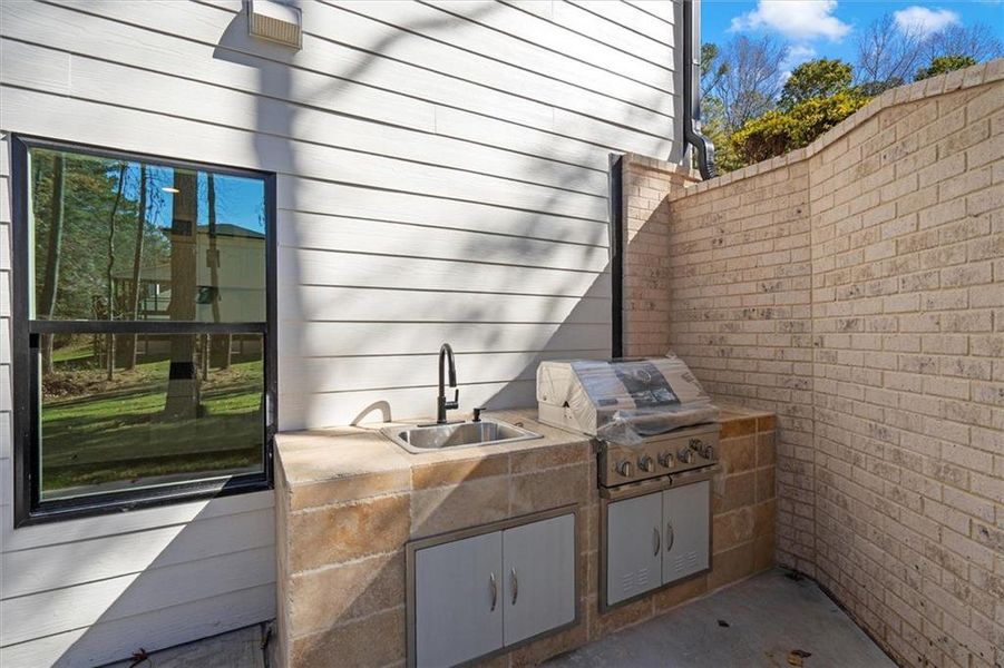 Exterior details and patio area of a home in , Villa Rica (Image 36).
