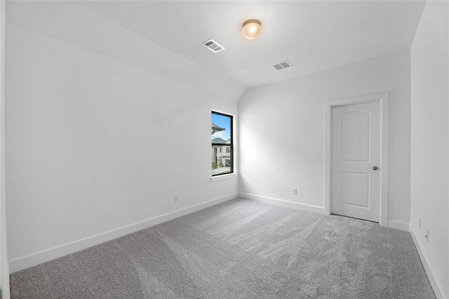 Spacious, unfurnished interior of a new home in Elyson - 40', Katy (Image 11). Spacious, unfurnished interior of a new home in Elyson - 40', Katy (Image 11).