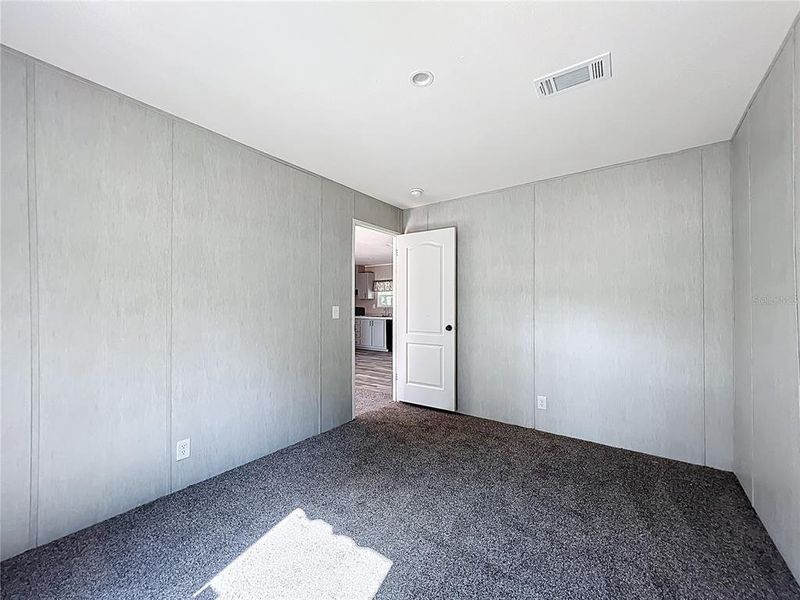 Spacious, unfurnished interior of a new home in , Inglis (Image 23).