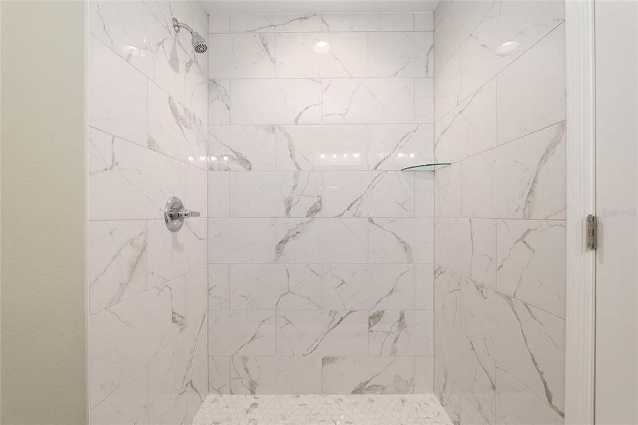 Close-up of interior finishes inside a home in , Ocala (Image 18). Close-up of interior finishes inside a home in , Ocala (Image 18).