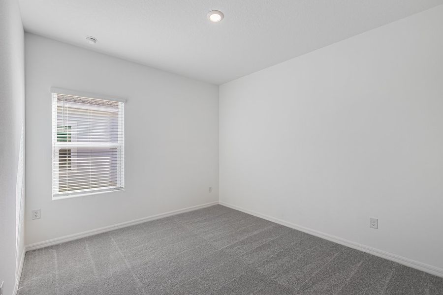 Spacious, unfurnished interior of a new home in Coopers Meadow, Jacksonville (Image 18).
