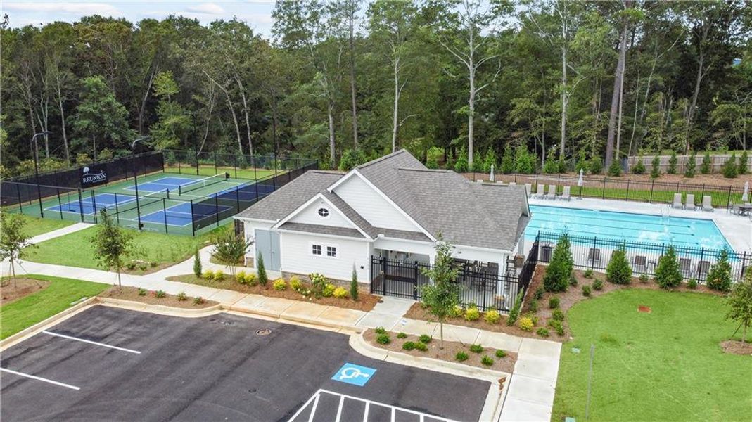 Community amenities in Reunion, Flowery Branch (Image 12).