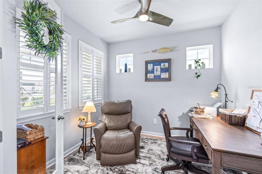 Furnished interior view inside a new home in , Wesley Chapel (Image 11).