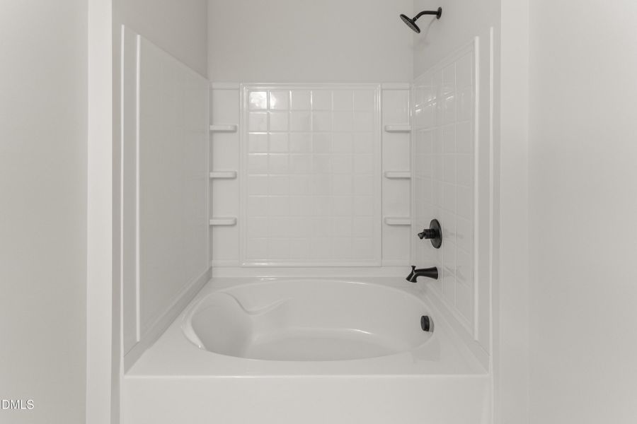 Garden Tub/Shower Garden Tub/Shower