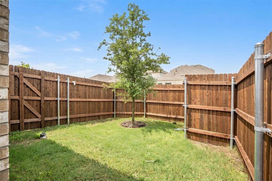Exterior details and patio area of a home in , Garland (Image 3).