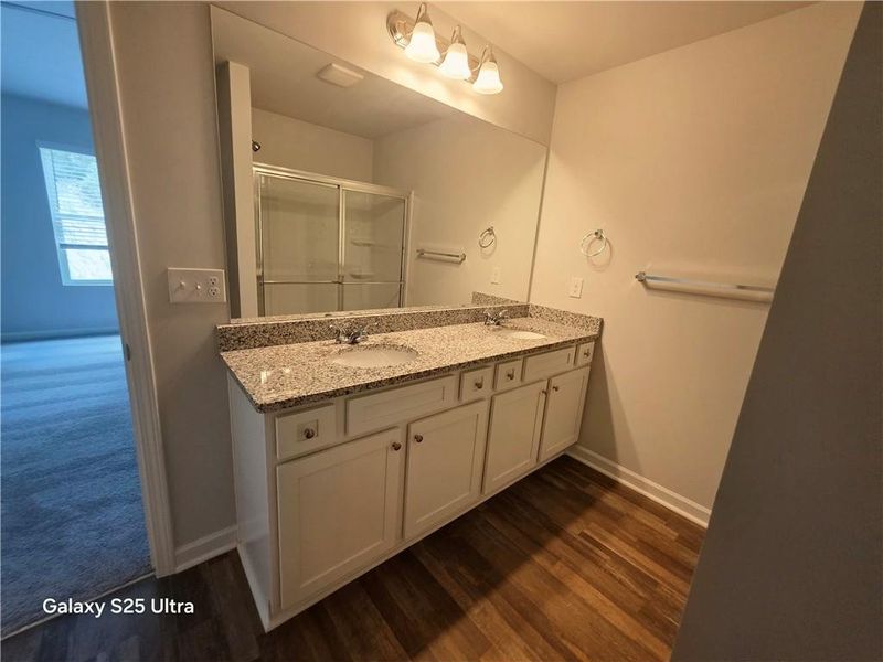 Furnished interior view inside a new home in , Grayson (Image 9).