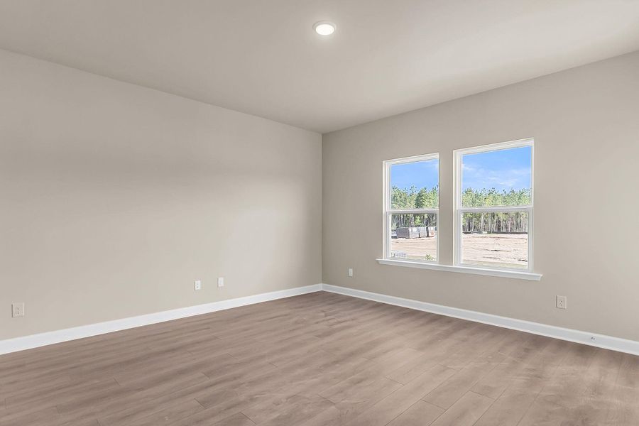 Spacious, unfurnished interior of a new home in , Ravenel (Image 14).