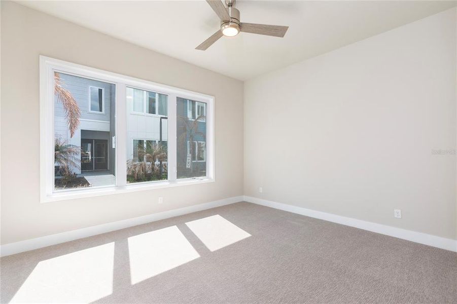 Spacious, unfurnished interior of a new home in , Kissimmee (Image 13).