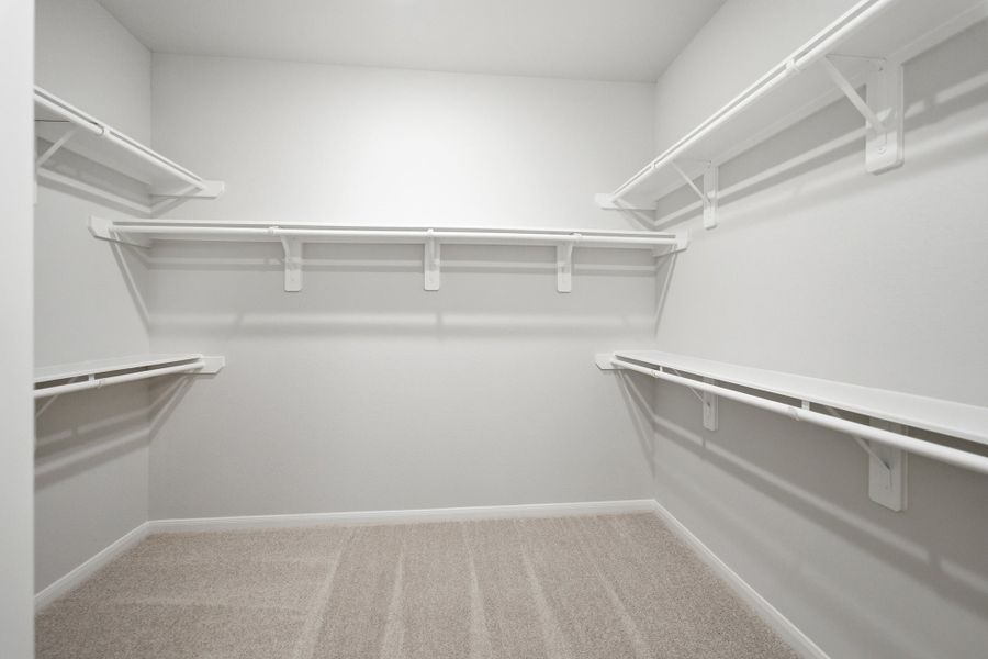 Spacious, unfurnished interior of a new home in Ashland, Richwood (Image 23).