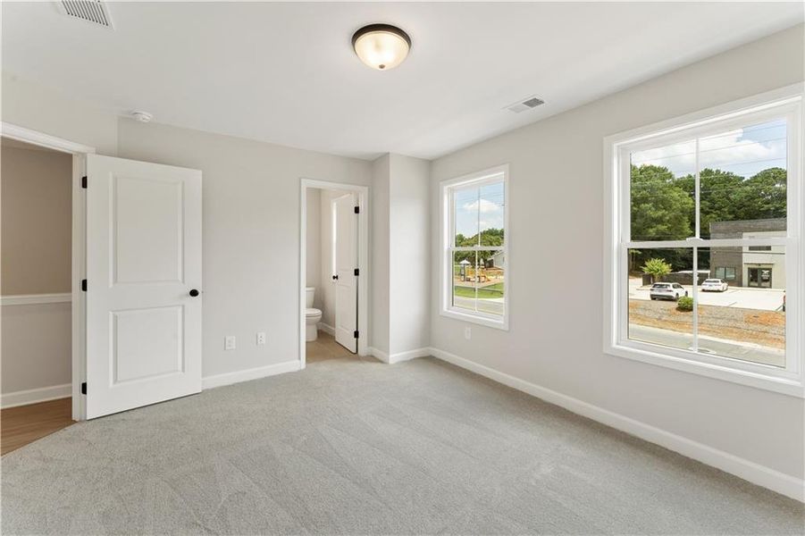 Spacious, unfurnished interior of a new home in East Park Village, Kennesaw (Image 26). Spacious, unfurnished interior of a new home in East Park Village, Kennesaw (Image 26).