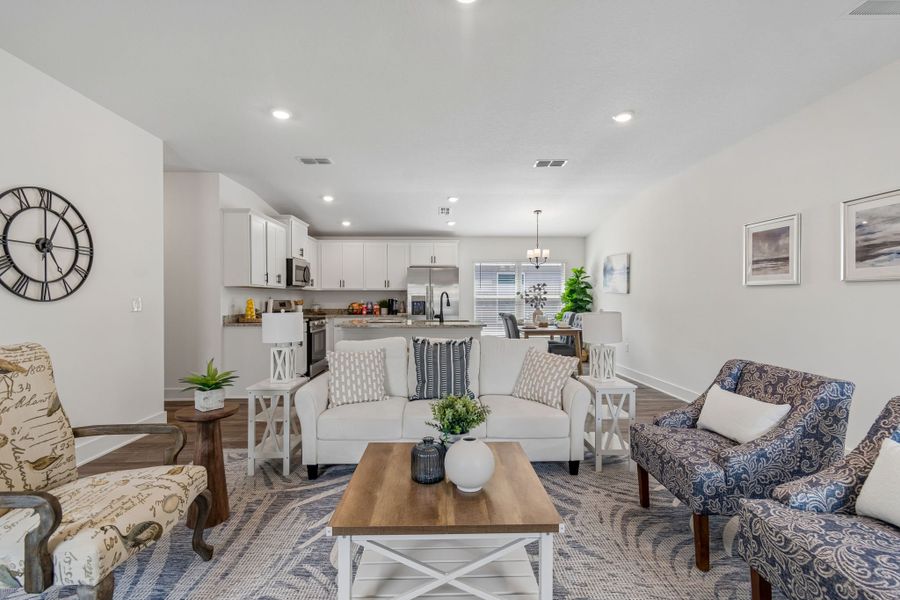 Representative furnished interior of a home built from the 1515 by Adams Homes in Winding Oaks, Weeki Wachee (Image 6).