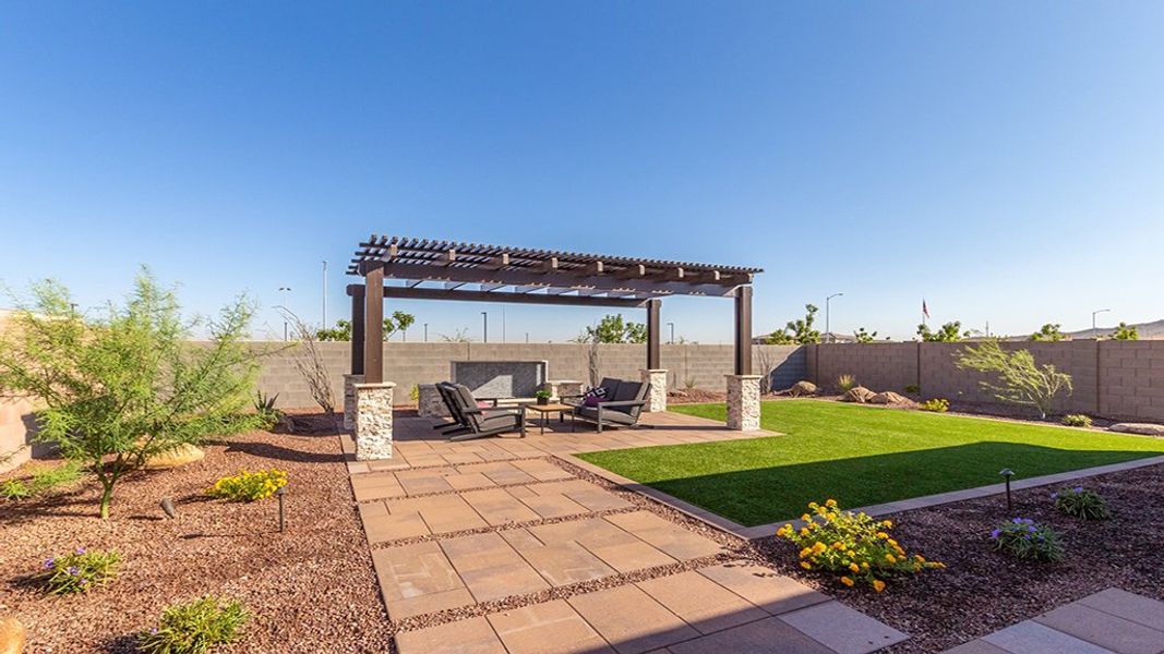 Representative exterior details of a home built from the Pinnacle by Taylor Morrison in Tierra Montana Encore Collection, Laveen (Image 26). Representative exterior details of a home built from the Pinnacle by Taylor Morrison in Tierra Montana Encore Collection, Laveen (Image 26).