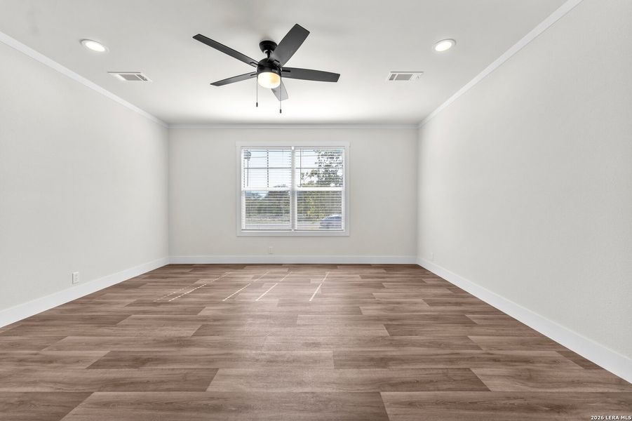 Spacious, unfurnished interior of a new home in , Somerset (Image 17).