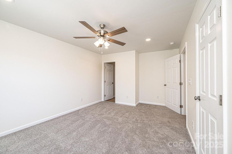 Spacious, unfurnished interior of a new home in , Hickory (Image 16).
