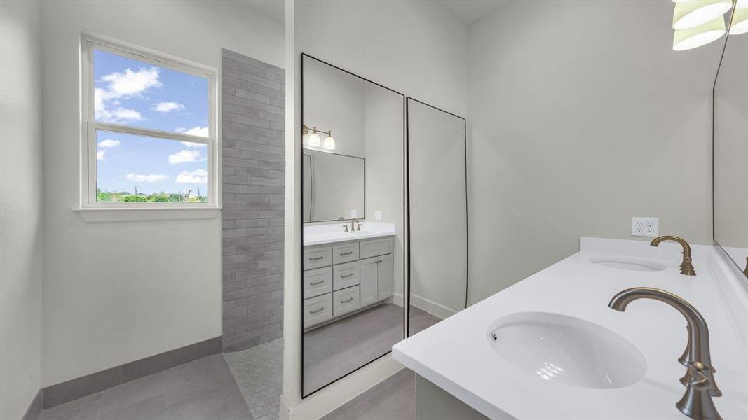 Furnished interior view inside a new home in , Aledo (Image 11).