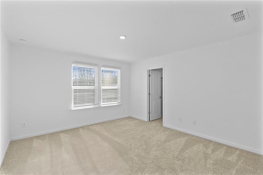 Spacious, unfurnished interior of a new home in Avery Ridge, Gainesville (Image 18).