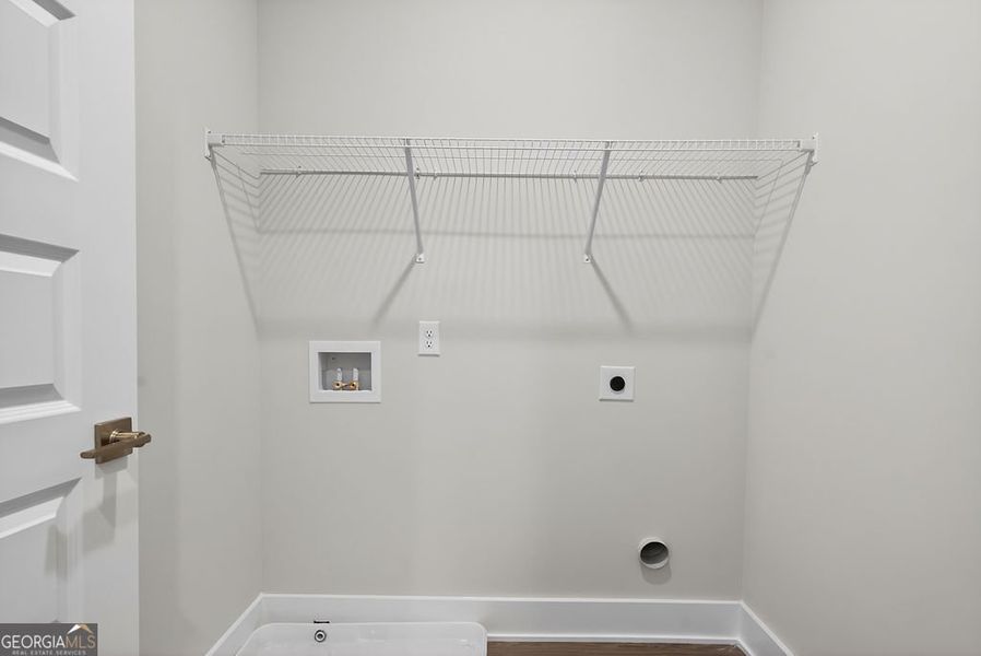 Spacious, unfurnished interior of a new home in The Manor at Gainesville Township, Gainesville (Image 17).