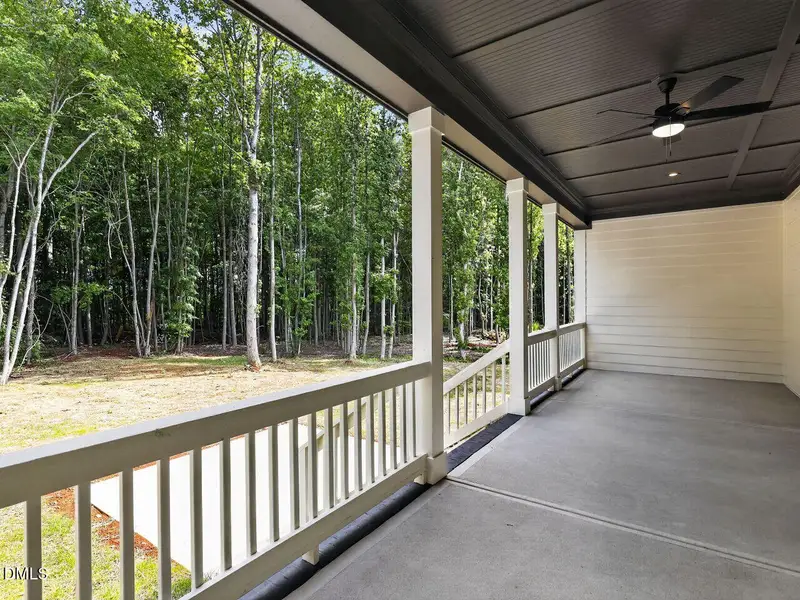 042-1280x960-covered-porch 042-1280x960-covered-porch