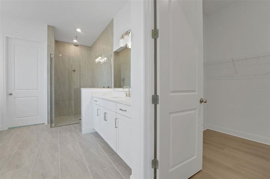 Furnished interior view inside a new home in Palms at Windermere, Windermere (Image 9).