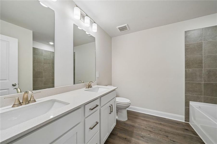 Furnished interior view inside a new home in River Pointe, Monroe (Image 13).
