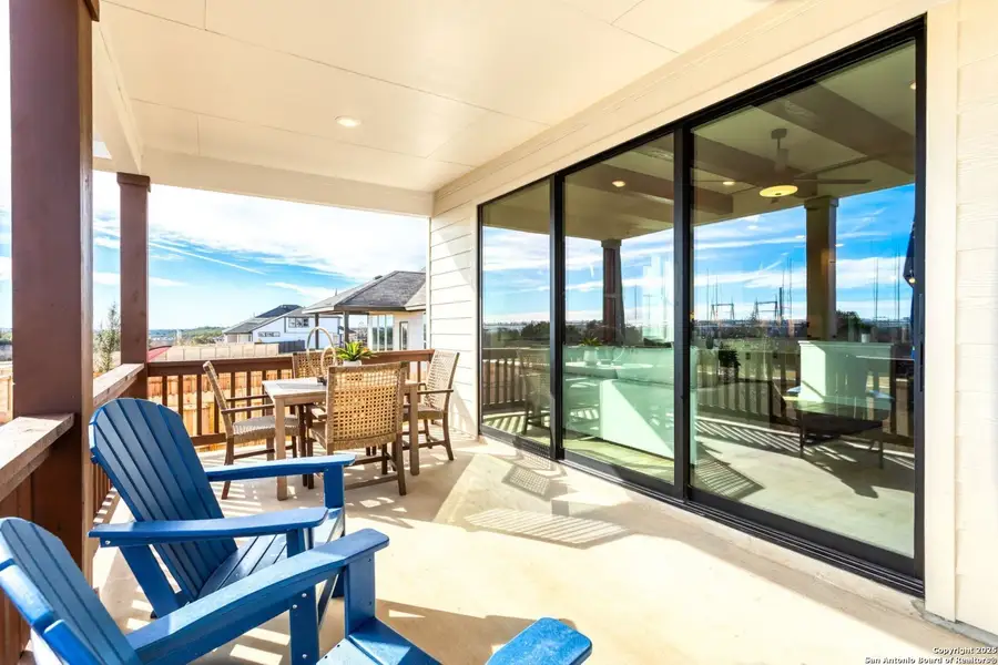 Exterior details and patio area of a home in Hunter's Ranch, San Antonio (Image 3).