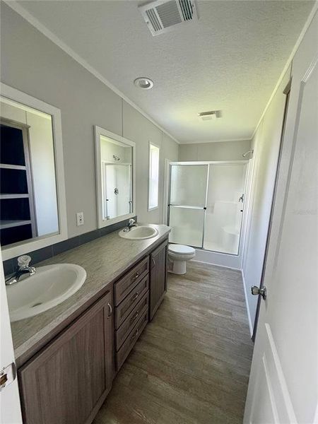 Furnished interior view inside a new home in , Zephyrhills (Image 3).