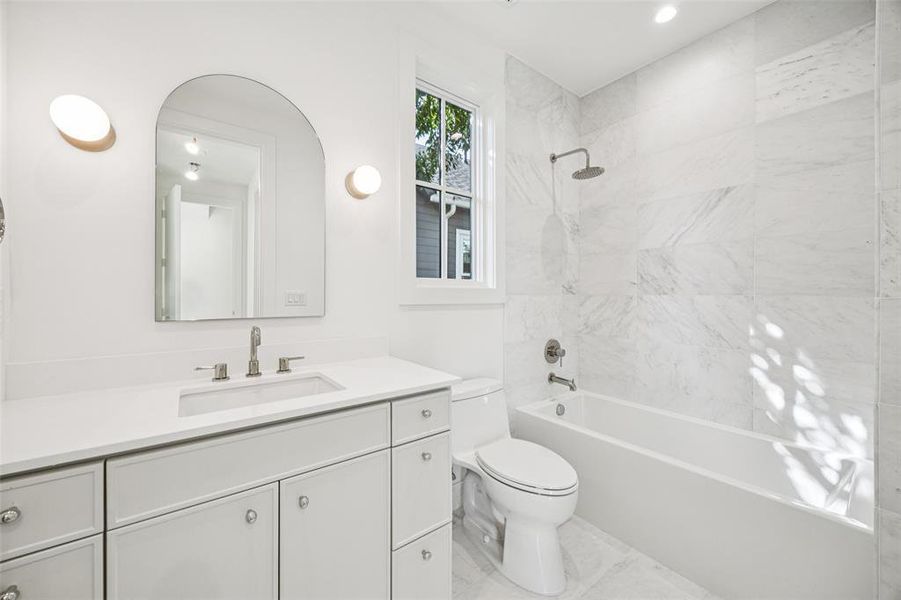 Furnished interior view inside a new home in , Dallas (Image 35).