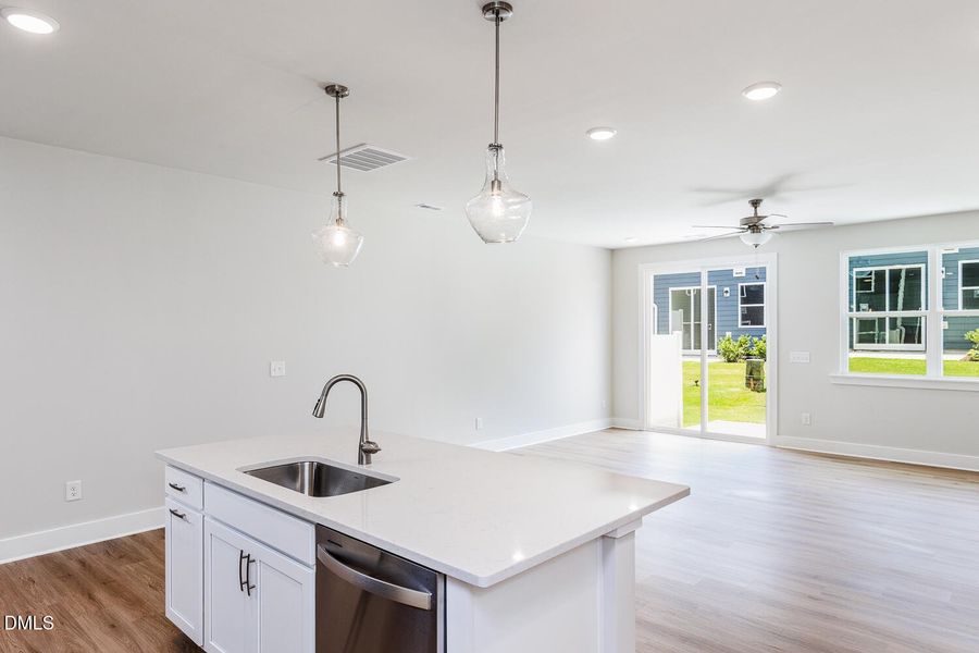 VNF-Lot 49-Aurora (10)