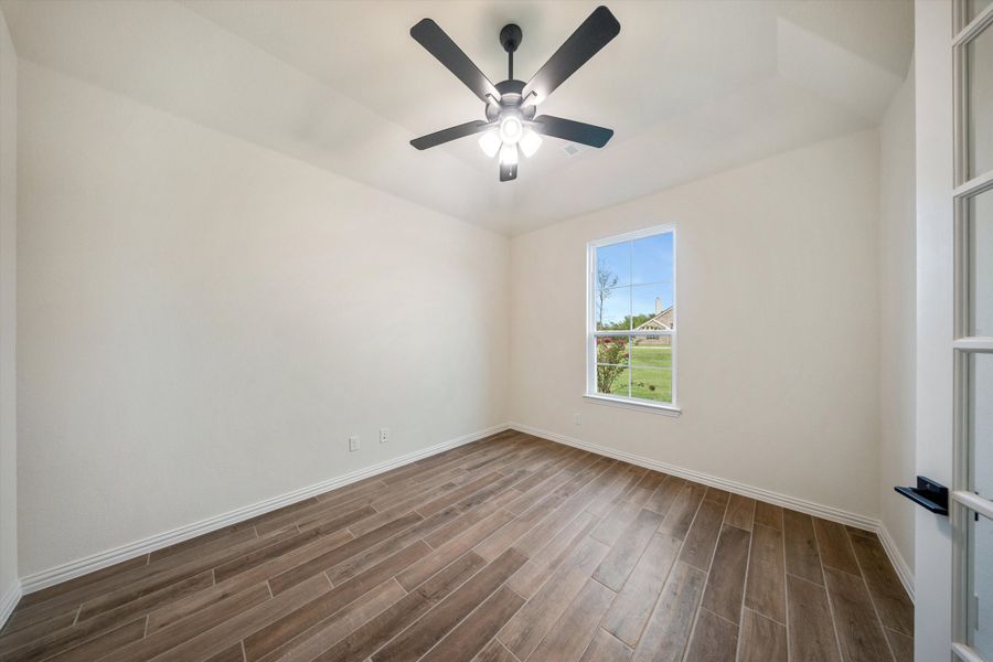 Spacious, unfurnished interior of a new home in Vista Oaks Estates, Royse City (Image 19).